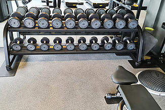 Salle de fitness de l'hôtel SANA à Berlin avec REGUPOL sonusfit et un revêtement de sol sportif REGUPOL everoll.